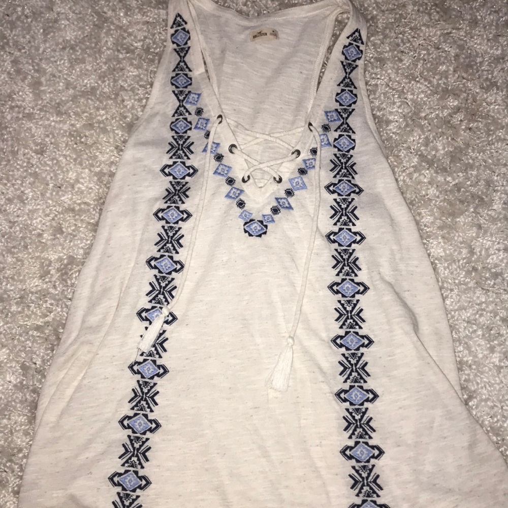 hollister tank! 💙